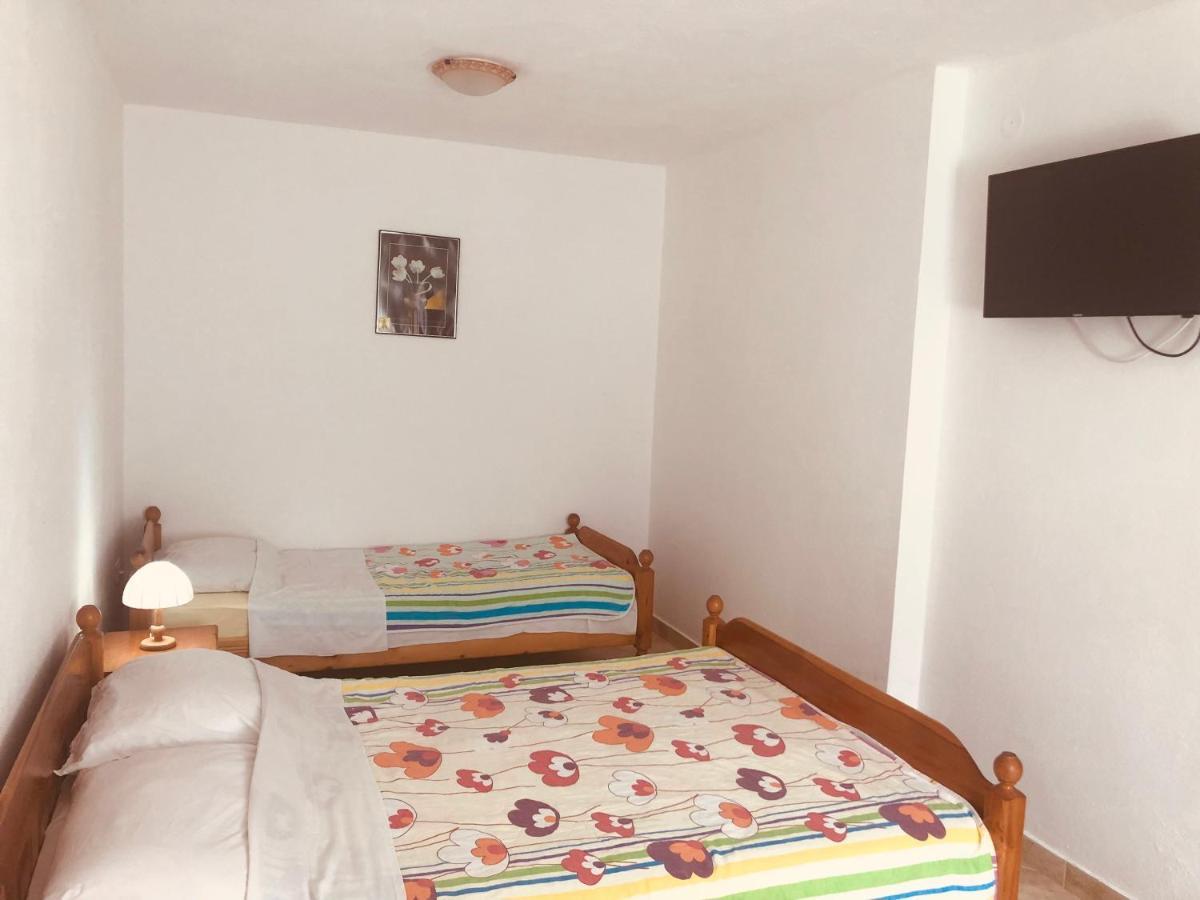 Asovic Apartment
