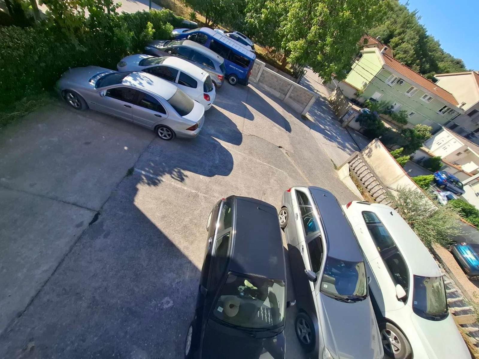 Apartment Asovic *